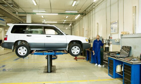 Benefits of Auto Repair Services Offered by Roadside Assistance and Towing Companies