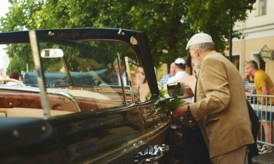 Planning the Perfect Road Trip for Seniors: Car Prep & Comfort Tips